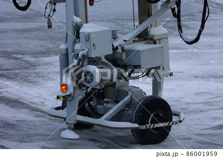 飛行場の搭乗橋 86001959