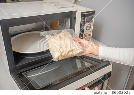 冷凍エノキタケレンジで解凍 86002025