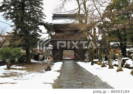 新春の谷汲山華厳寺散策・64（岐阜県揖斐郡揖斐川町谷汲） 86003184