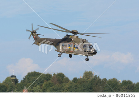 スイス空軍AS 332Mスーパーピューマ輸送ヘリコプター スイス空軍AS 332Mスーパーピューマ輸送ヘリコプター 86011855