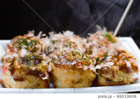 湯気の上がるたこ焼き 湯気の上がるたこ焼き 86019608