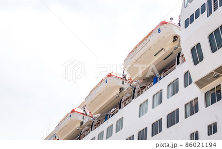 Cruise ship Cruise ship 86021194