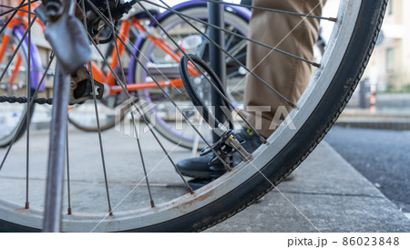 自転車の空気入れ 86023848