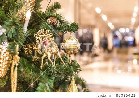Christmas tree decoration 86025421