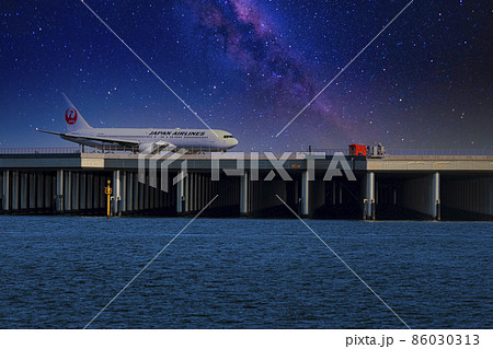 【浮島町公園からⅮ滑走路をタキシング中のJAL機　空合成】 86030313