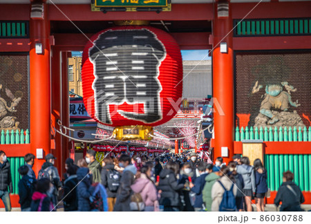 日本の東京都市景観 まん延防止初日、浅草寺には多くの人出。東京9699人3日連続最多…=21日午後 日本の東京都市景観 まん延防止初日、浅草寺には多くの人出。東京9699人3日連続最多…=21日午後 86030788