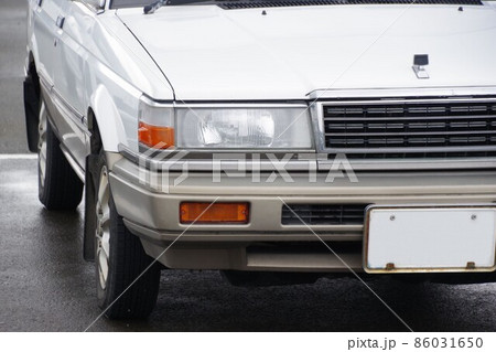 自動車イメージ　日産ローレルスピリットのフロントマスク 86031650