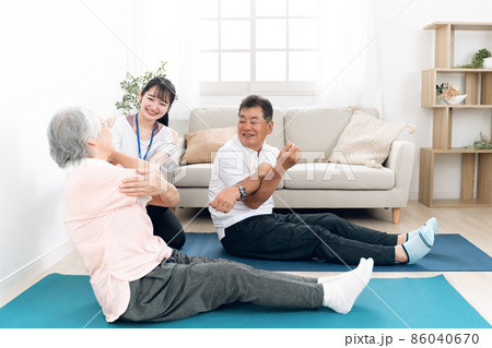 介護予防運動トレーナー 86040670