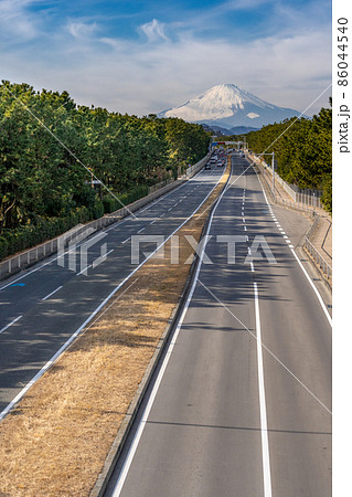 道路　俯瞰　富士山　晴れ 86044540