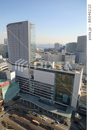 横浜駅　西口 86046210