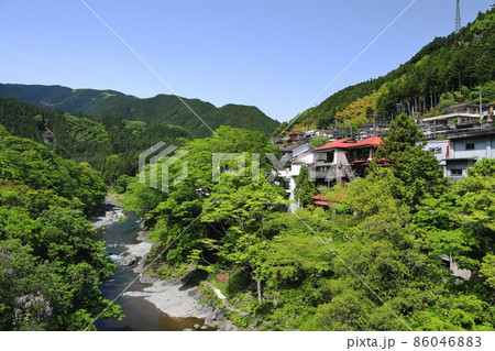 新緑の御岳渓谷 86046883