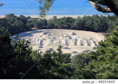 観音寺市の琴弾公園の銭形砂絵 86054605