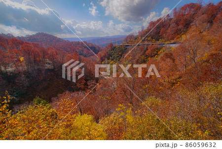 秋の玉川温泉大橋からの光景 秋田県仙北市 秋の玉川温泉大橋からの光景 秋田県仙北市 86059632