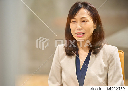 女性経営者取材イメージ　撮影協力：WEEK芝大門（サンフロンティア不動産） 86060570