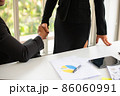 Successful business agreement  86060991