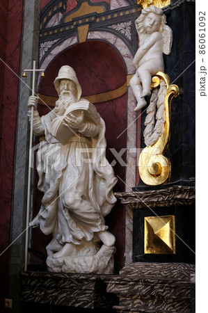 Saint Anthony the Great also known as Anthony of the Desert on the altar in the Franciscan Church of the Annunciation in Ljubljana, Slovenia 86061092