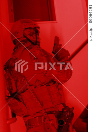 敵は上か？ 86064291