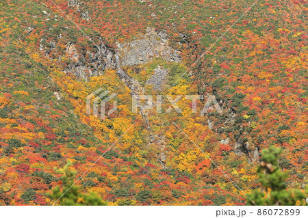 【福島県】錦秋の安達太良連峰の滝 【福島県】錦秋の安達太良連峰の滝 86072899