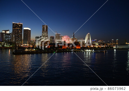 横浜みなとみらいの夜景 86073962