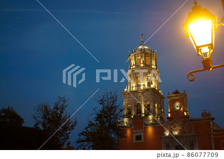 メキシコ ケレタロの夜景 メキシコ ケレタロの夜景 86077709