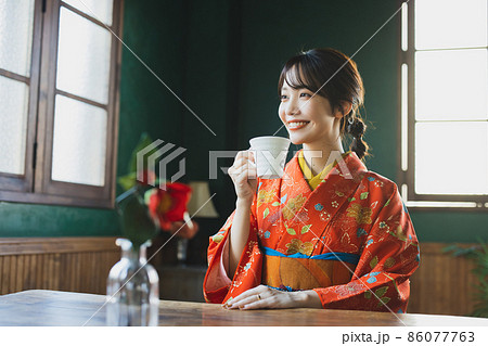 着物　カフェ　 86077763