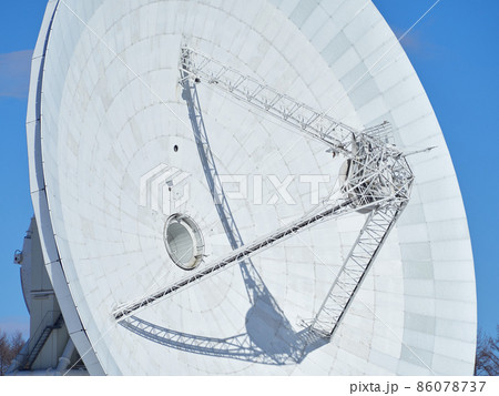 1月(冬) 野辺山宇宙電波観測所 45m電波望遠鏡のアップ 長野県南牧村 1月(冬) 野辺山宇宙電波観測所 45m電波望遠鏡のアップ 長野県南牧村 86078737