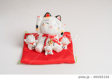 招き猫の置物 招き猫の置物 86088188