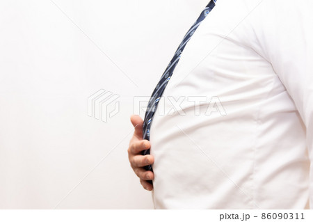 メタボ　肥満　ビジネスマン 86090311