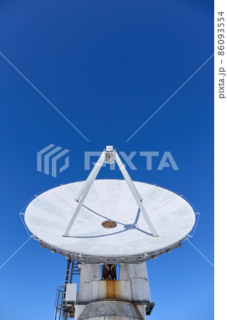 1月(冬) 野辺山宇宙電波観測所 ミリ波干渉計(下から見上げる) 長野県南牧村 1月(冬) 野辺山宇宙電波観測所 ミリ波干渉計(下から見上げる) 長野県南牧村 86093554