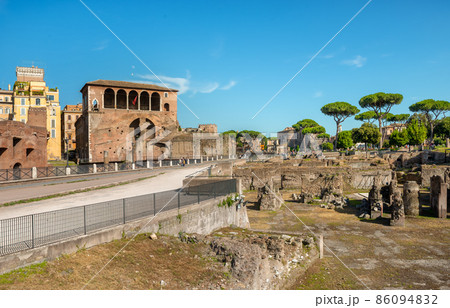 Historic site in Rome 86094832