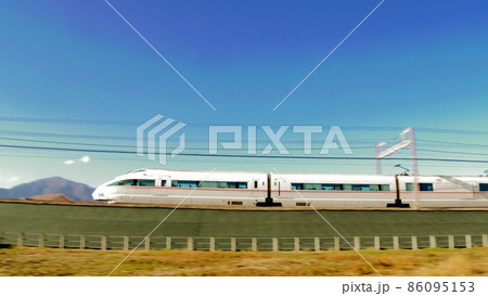 【箱根】温泉地をめざす人気列車 【箱根】温泉地をめざす人気列車 86095153