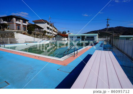 吉備中央町立上竹荘小学校2　岡山県加賀郡吉備中央町 86095712