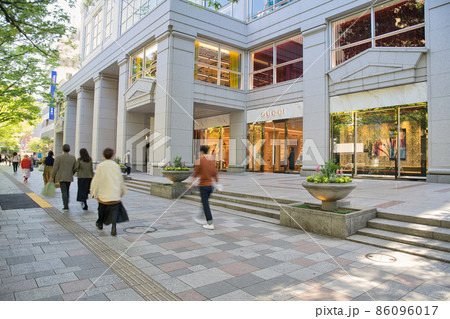 【東京都】4月・新緑の表参道 86096017