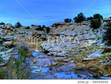 Desert Rocks 10 86098688