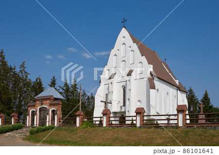 Old ancient Trinity Church in Ishkold village, Baranovichi district, Brest region, Belarus. Trinity Church is the oldest church on the territory of Belarus, was built in 1472. 86101641