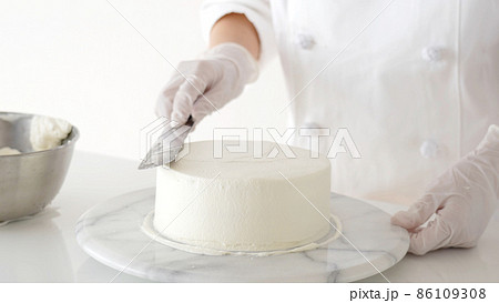 手作りケーキ　ナッペ　パティシエ 86109308