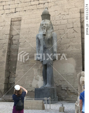 ルクソール神殿　ラメセス二世 86111274
