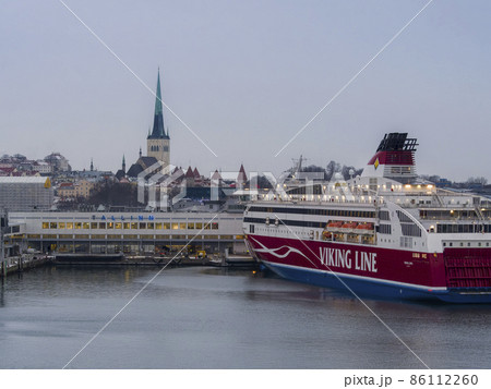エストニア タリン港・タリン旧市街 / Tallinn, Estonia 86112260
