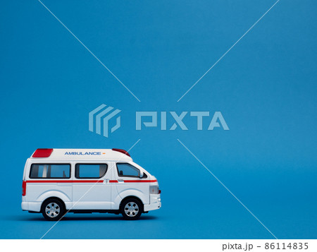 救急車の模型 86114835