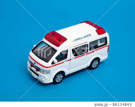 救急車の模型 86114843