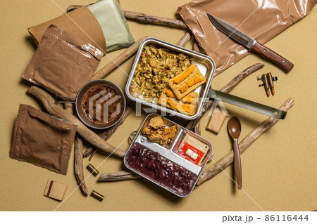ミリタリーフード　 military food set for outdoor survival  86116444