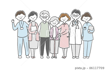 高齢の男女と医療スタッフ 86117709
