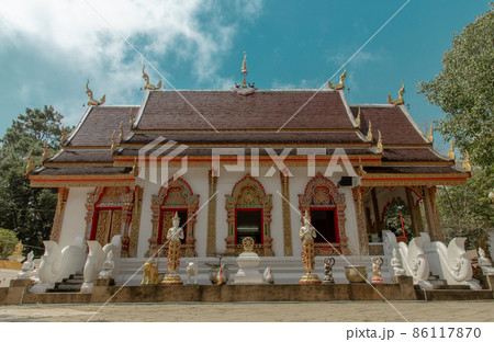 Phra That Doi Tung temple (Wat Phra That Doi Tung). 86117870