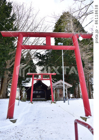 冬の北海道森町で鳥崎稲荷神社の雪景色を撮影 冬の北海道森町で鳥崎稲荷神社の雪景色を撮影 86118638