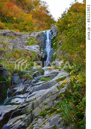 仏御前の滝　秋　大野市 86122801