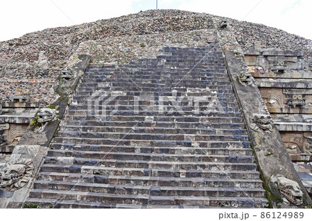 ラテンアメリカ最大の都市遺跡、メキシコのテオティワカン Teotihuacan 86124989