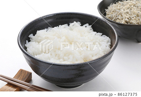 ご飯とちりめんじゃこ 86127375