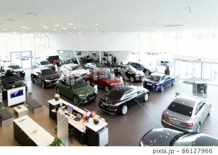 Depth of field photo of car dealership showroom with premium cars, panorama with blur 86127966