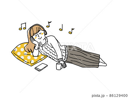 寝そべって音楽を楽しむ女性 コミカルな手書きの人物 ベクター 線画にシンプルな色つけ のイラスト素材