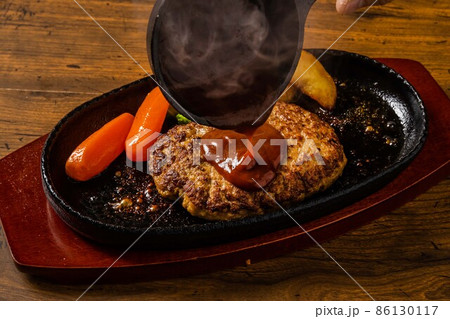 ハンバーグ Hamburger steak to cook at home 86130117